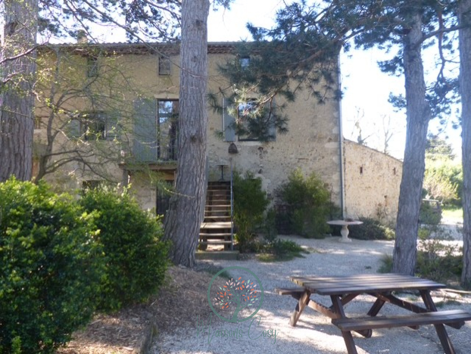 Maison 6 pièces 250 m² · à Grignan · 250 m² · 499 000 €